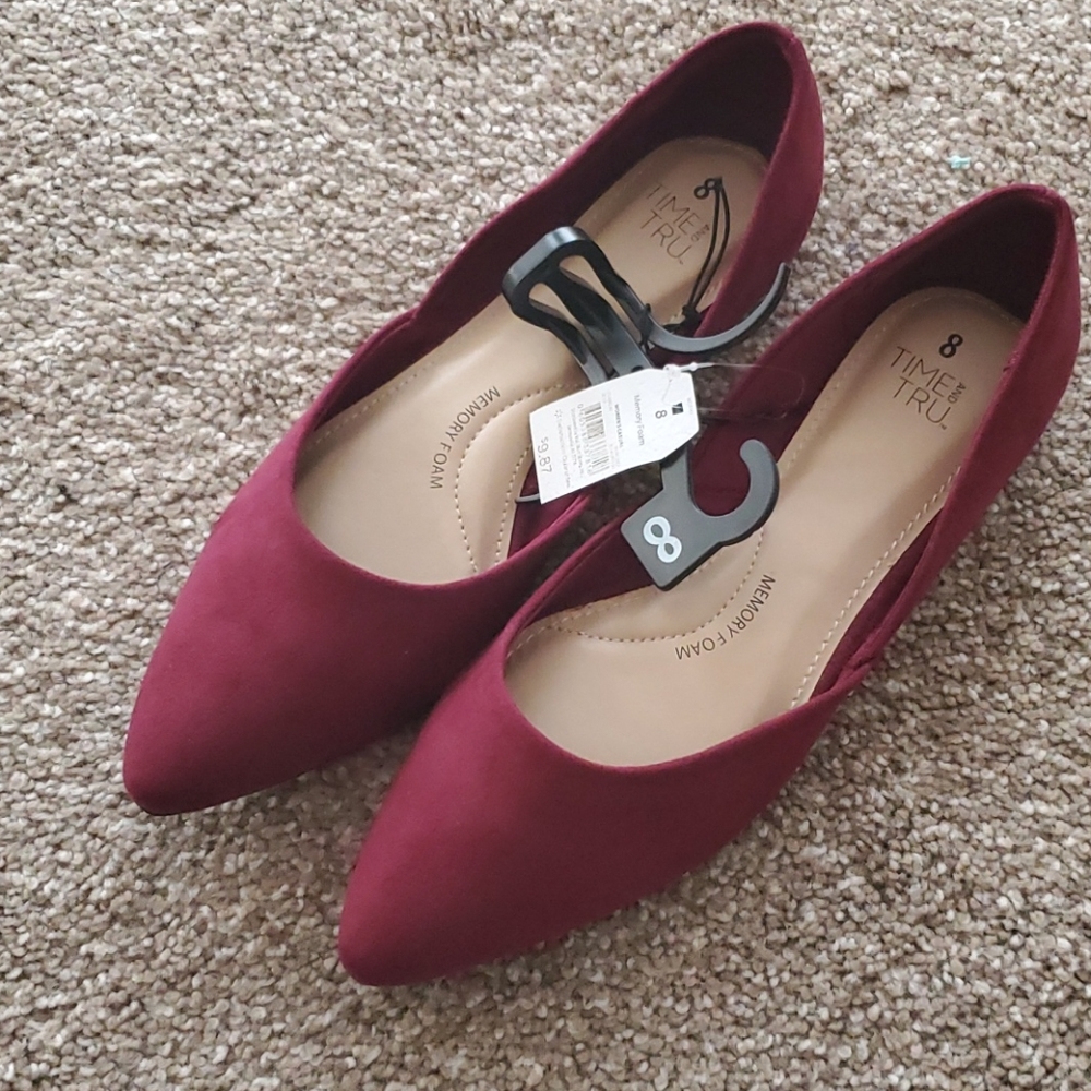 Ladies flats
